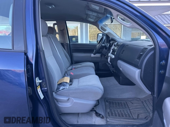 2008 Toyota Tundra 4WD Truck with VIN 5TBBV54148S506636, listed as a IAAI auction lot 42120424 with 235,971 mi miles. Bid and sale history available at carsss.com. Image 5.