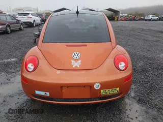 2010 Volkswagen New Beetle Coupe with VIN 3VWRG3AG3AM024689, listed as a IAAI auction lot 41037756 with 102,180 mi miles. Bid and sale history available at carsss.com. Image 16.