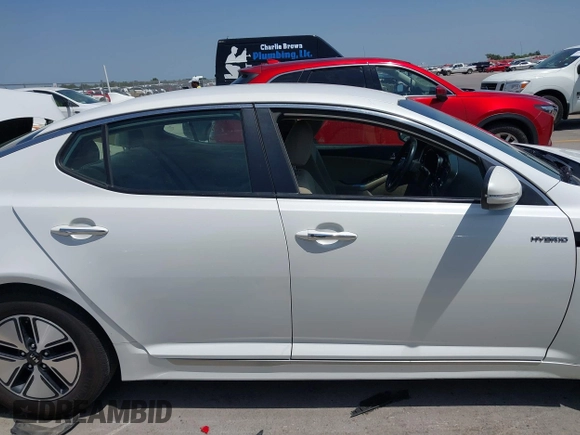 2013 Kia Optima EX with VIN KNAGM4AD9D5051823, listed as a IAAI auction lot 42312465 with 151,127 mi miles and . Bid and sale history available at DreamBid. Image 14.