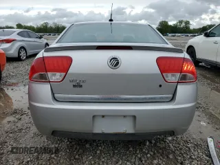 2010 Mercury Milan z VIN 3MEHM0HA1AR600594, wystawiony jako Copart lot #55556105 z przebiegiem 107 671 mil mil oraz Szkoda całkowita • Salvage title. Historia ofert i sprzedaży dostępna na DreamBid. Obrazek 6.