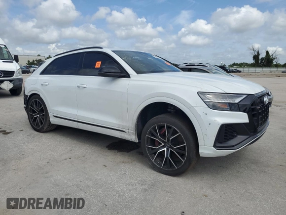 2023 Audi SQ8 Premium Plus z VIN WA1AWBF13PD044912, wystawiony jako Copart lot #70429284 z przebiegiem 14 862 mil mil oraz Czysty tytuł • Clean title. Historia ofert i sprzedaży dostępna na DreamBid. Obrazek 4.