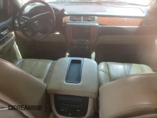 2007 Chevrolet Avalanche LTZ z VIN 3GNEC12027G108522, wystawiony jako Copart lot #54950015 z przebiegiem 188 712 mil mil oraz Szkoda całkowita • Salvage title. Historia ofert i sprzedaży dostępna na DreamBid. Obrazek 8.