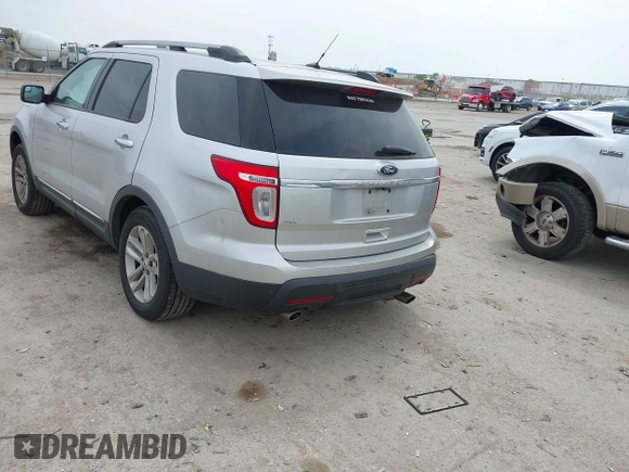 2012 Ford Explorer XLT z VIN 1FMHK7D84CGA53376, wystawiony jako IAAI lot #42050839 z przebiegiem 204 314 mil mil oraz . Historia ofert i sprzedaży dostępna na DreamBid. Obrazek 3.