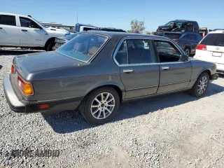 1985 BMW 7 Series 735i с VIN WBAFH8402F0638431, выставлен на аукционе Copart как лот 82026114 с пробегом 98 137 миль миль и Списание • Salvage title. История ставок и продаж доступна на DreamBid. Изображение 3.