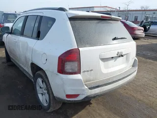 2016 Jeep Compass High Altitude Edition with VIN 1C4NJDEB8GD757798, listed as a IAAI auction lot 41468371 with 114,744 mi miles. Bid and sale history available at carsss.com. Image 3.