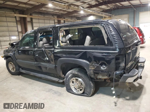 2003 Chevrolet Suburban LT with VIN 3GNGK26UX3G136660, listed as a Copart auction lot 82666304 with 0 mi miles and Salvage Title. Bid and sale history available at carsss.com. Image 2.