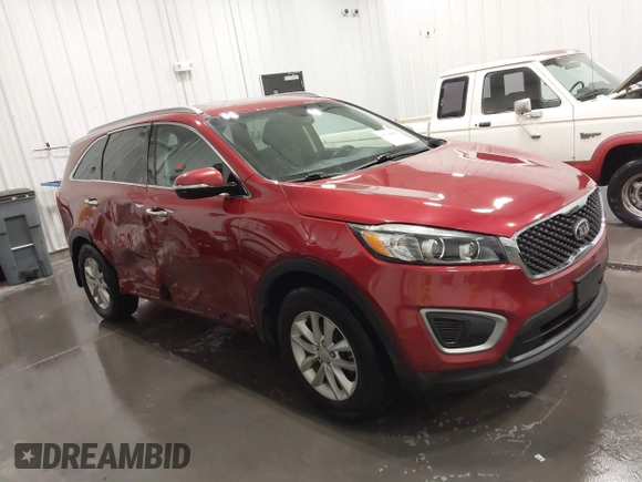 2016 Kia Sorento LX with VIN 5XYPGDA39GG162823, listed as a IAAI auction lot 41744061 with 95,195 mi miles. Bid and sale history available at carsss.com. Image 1.