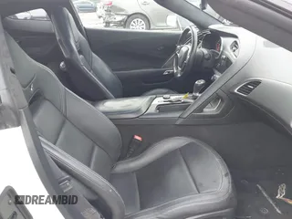 2015 Chevrolet Corvette Z51 3LT z VIN 1G1YM2D72F5119618, wystawiony jako IAAI lot #42744702 z przebiegiem Nie podano mil oraz . Historia ofert i sprzedaży dostępna na DreamBid. Obrazek 8.