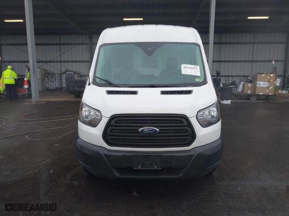 2018 Ford Transit Van with VIN 1FTBW2CMXJKA90555, listed as a IAAI auction lot 41539215 with NaN miles. Bid and sale history available at carsss.com. Image 12.