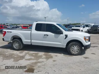 2022 Ford F-150 XL with VIN 1FTFX1E55NKD43897, listed as a IAAI auction lot 42512714 with 55,078 mi miles and . Bid and sale history available at DreamBid. Image 13.