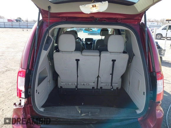 2013 Chrysler Town & Country Touring z VIN 2C4RC1BG7DR777172, wystawiony jako IAAI lot #41780881 z przebiegiem 196 768 mil mil oraz . Historia ofert i sprzedaży dostępna na DreamBid. Obrazek 8.