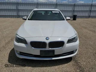 2013 BMW 5 Series 528i xDrive with VIN WBAXH5C59DD114263, listed as a Copart auction lot 56780425 with 128,317 mi miles and Clean title. Bid and sale history available at DreamBid. Image 5.