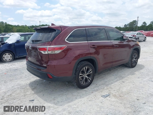 2016 Toyota Highlander XLE z VIN 5TDKKRFH2GS167956, wystawiony jako IAAI lot #42170195 z przebiegiem 142 181 mil mil oraz . Historia ofert i sprzedaży dostępna na DreamBid. Obrazek 4.