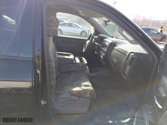 2018 Chevrolet Silverado 1500 Custom with VIN 3GCUKPEC0JG323078, listed as a IAAI auction lot 41752044 with 101,041 mi miles. Bid and sale history available at carsss.com. Image 5.