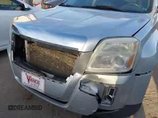 2013 GMC Terrain SLT with VIN 2GKFLUE31D6160269, listed as a IAAI auction lot 40938200 with 201,060 mi miles and . Bid and sale history available at carsss.com. Image 6.