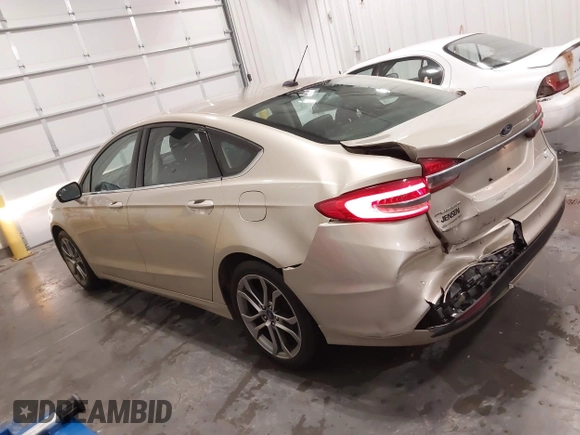 2017 Ford Fusion SE with VIN 3FA6P0HD1HR275097, listed as a IAAI auction lot 41791961 with 136,887 mi miles. Bid and sale history available at carsss.com. Image 14.