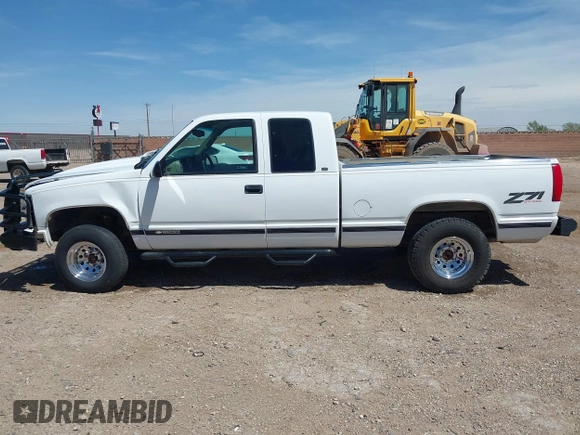 1998 Chevrolet Silverado 1500 with VIN 1GCEK19R0WR134874, listed as a IAAI auction lot 42062143 with 162,211 mi miles and . Bid and sale history available at DreamBid. Image 14.