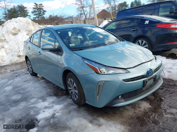 2022 Toyota Prius LE with VIN JTDL9MFUXN3040161, listed as a IAAI auction lot 41634231 with 8,437 mi miles. Bid and sale history available at carsss.com. Image 1.