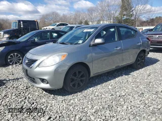 2012 Nissan Versa SV z VIN 3N1CN7AP4CL802189, wystawiony jako Copart lot #48827885 z przebiegiem 91 238 mil mil oraz Czysty tytuł • Clean title. Historia ofert i sprzedaży dostępna na DreamBid. Obrazek 1.