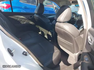 2015 Infiniti Q50 with VIN JN1BV7ARXFM390013, listed as a IAAI auction lot 41767784 with 175,739 mi miles. Bid and sale history available at carsss.com. Image 8.