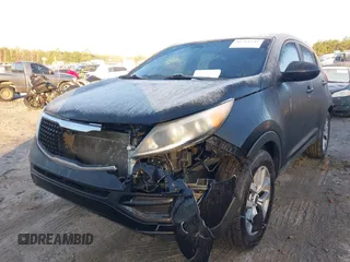 2016 Kia Sportage LX with VIN KNDPB3AC1G7807583, listed as a IAAI auction lot 41761546 with 80,648 mi miles. Bid and sale history available at carsss.com. Image 6.