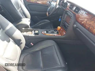 2004 Jaguar XJ with VIN SAJEA71C94SG01362, listed as a IAAI auction lot 41829470 with 172,545 mi miles. Bid and sale history available at carsss.com. Image 5.