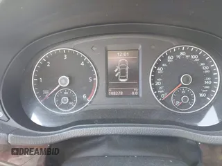 2015 Volkswagen Passat SEL Premium z VIN 1VWCV7A30FC024271, wystawiony jako IAAI lot #41788754 z przebiegiem 108 278 mil mil oraz . Historia ofert i sprzedaży dostępna na DreamBid. Obrazek 7.