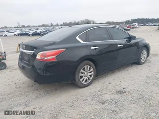 2015 Nissan Altima 2.5 with VIN 1N4AL3AP0FC414000, listed as a IAAI auction lot 41521490 with 178,175 mi miles. Bid and sale history available at carsss.com. Image 4.