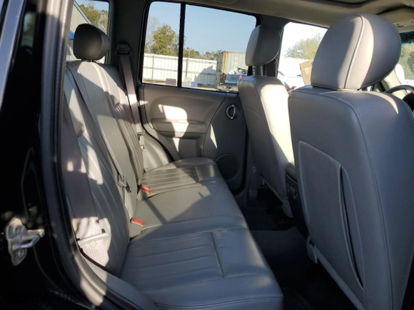 2006 Jeep Liberty Limited with VIN 1J8GL58K76W177197, listed as a Copart auction lot 48133215 with 169,351 mi miles and Salvage Title. Bid and sale history available at carsss.com. Image 11.