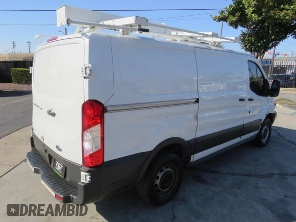2018 Ford Transit z VIN 1FTYR1YG9JKA68352, wystawiony jako Copart lot #85918324 z przebiegiem 64 560 mil mil oraz Szkoda całkowita • Salvage title. Historia ofert i sprzedaży dostępna na DreamBid. Obrazek 3.