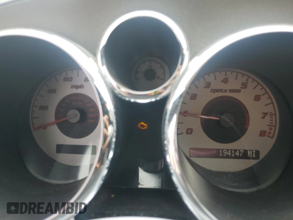 2008 Pontiac Solstice z VIN 1G2MB35B78Y104316, wystawiony jako Copart lot #58829185 z przebiegiem 194 147 mil mil oraz Tytuł czysty. Historia ofert i sprzedaży dostępna na DreamBid. Obrazek 9.