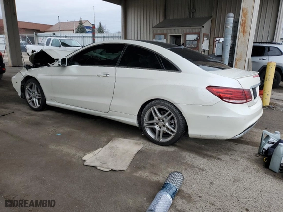 2014 Mercedes-Benz E-Class E 550 with VIN WDDKJ7DB4EF260633, listed as a Copart auction lot 86865654 with 121,203 mi miles and Salvage Title. Bid and sale history available at carsss.com. Image 2.
