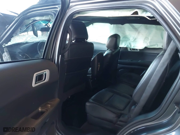 2015 Ford Explorer Sport with VIN 1FM5K8GT4FGA27549, listed as a IAAI auction lot 41353893 with 172,871 mi miles. Bid and sale history available at carsss.com. Image 8.