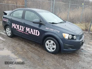 2016 Chevrolet Sonic LS z VIN 1G1JA5SH4G4156474, wystawiony jako IAAI lot #41225354 z przebiegiem 46 687 mil mil oraz . Historia ofert i sprzedaży dostępna na DreamBid. Obrazek 1.