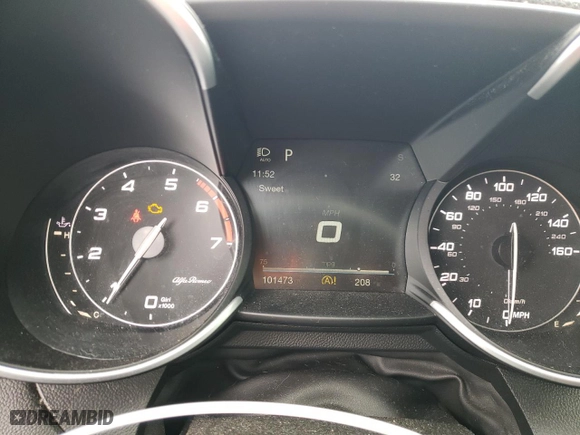 2017 Alfa Romeo Giulia Ti with VIN ZARFAECN8H7554682, listed as a Copart auction lot 44864655 with 101,473 mi miles and Salvage Title. Bid and sale history available at carsss.com. Image 9.