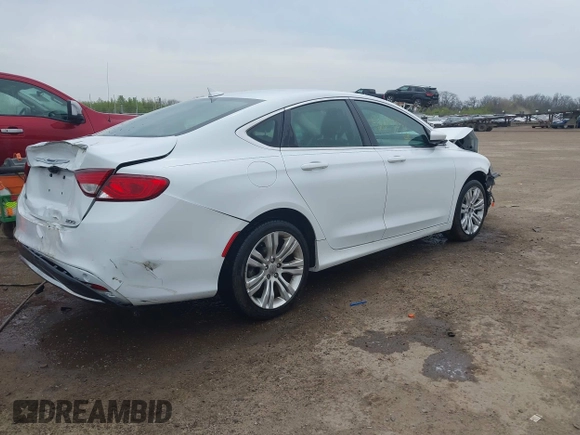 2015 Chrysler 200 Limited с VIN 1C3CCCABXFN588950, выставлен на аукционе IAAI как лот 42014371 с пробегом 152 928 миль миль и . История ставок и продаж доступна на DreamBid. Изображение 4.