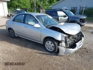 2007 Kia Spectra EX z VIN KNAFE121875390282, wystawiony jako IAAI lot #42258052 z przebiegiem 97 869 mil mil oraz . Historia ofert i sprzedaży dostępna na DreamBid. Obrazek 1.