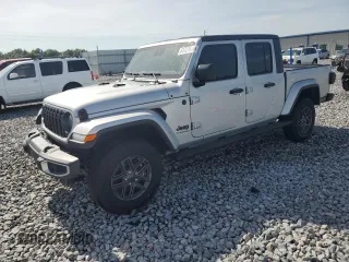 2024 Jeep Gladiator Sport S z VIN 1C6HJTAG2RL110743, wystawiony jako Copart lot #61727815 z przebiegiem 4 846 mil mil oraz Szkoda całkowita • Salvage title. Historia ofert i sprzedaży dostępna na DreamBid. Obrazek 1.