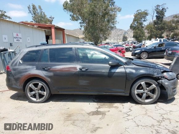 2016 Volkswagen Golf SportWagen TSI S with VIN 3VWC17AU1GM503786, listed as a IAAI auction lot 42120980 with 162,996 mi miles. Bid and sale history available at carsss.com. Image 13.