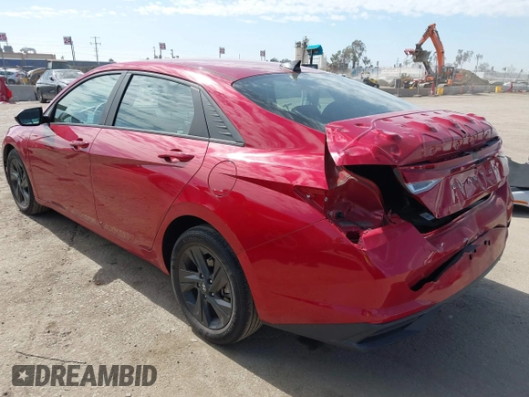 2022 Hyundai Elantra SEL z VIN KMHLM4AG5NU361174, wystawiony jako IAAI lot #41657373 z przebiegiem 34 213 mil mil oraz . Historia ofert i sprzedaży dostępna na DreamBid. Obrazek 3.