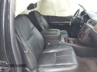 2008 Chevrolet Tahoe 1LT with VIN 1GNFK130X8J225299, listed as a IAAI auction lot 41742796 with 166,322 mi miles and . Bid and sale history available at DreamBid. Image 5.