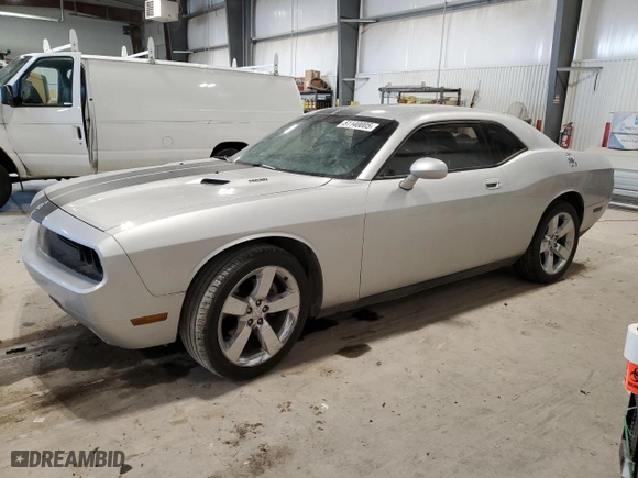 2010 Dodge Challenger R/T with VIN 2B3CJ5DT4AH323431, listed as a Copart auction lot 51140005 with 65,925 mi miles and Salvage Title. Bid and sale history available at carsss.com. Image 1.