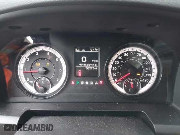 2017 Ram 1500 Express z VIN 3C6RR7KT3HG705029, wystawiony jako IAAI lot #42199557 z przebiegiem 98 229 mil mil oraz . Historia ofert i sprzedaży dostępna na DreamBid. Obrazek 7.