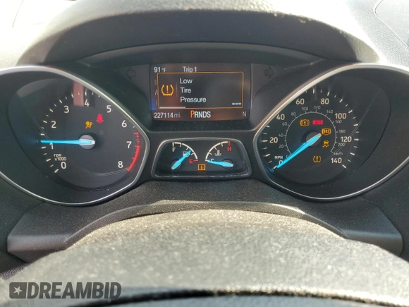 2019 Ford Escape S with VIN 1FMCU0F71KUA59085, listed as a Copart auction lot 60250375 with 227,114 mi miles and Salvage title. Bid and sale history available at DreamBid. Image 9.