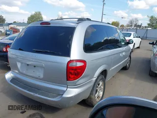 2001 Dodge Caravan Sport with VIN 2B8GP44331R386499, listed as a IAAI auction lot 41842549 with 117,662 mi miles and . Bid and sale history available at carsss.com. Image 4.