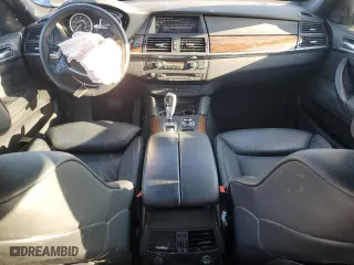 2011 BMW X6 35i with VIN 5UXFG2C57BLX09002, listed as a Copart auction lot 41760155 with 90,169 mi miles and Salvage Title. Bid and sale history available at carsss.com. Image 8.