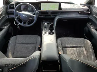 2024 Toyota Crown XLE z VIN JTDAAAAF9R3021418, wystawiony jako Copart lot #64093744 z przebiegiem 7248 mil mil oraz Szkody całkowita. Historia ofert i sprzedaży dostępna na DreamBid. Obrazek 8.