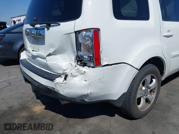 2013 Honda Pilot EX-L with VIN 5FNYF3H59DB023268, listed as a IAAI auction lot 41820375 with 157,097 mi miles. Bid and sale history available at carsss.com. Image 6.