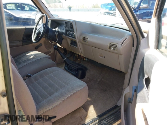 1993 Ford Ranger Splash z VIN 1FTCR10A9PPA96049, wystawiony jako IAAI lot #41792924 z przebiegiem 6 840 mil mil oraz . Historia ofert i sprzedaży dostępna na DreamBid. Obrazek 5.