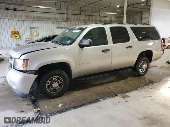 2008 Chevrolet Suburban Commercial with VIN 3GNGK26K28G309111, listed as a Copart auction lot 80510184 with 140,242 mi miles and Salvage Title. Bid and sale history available at carsss.com. Image 1.